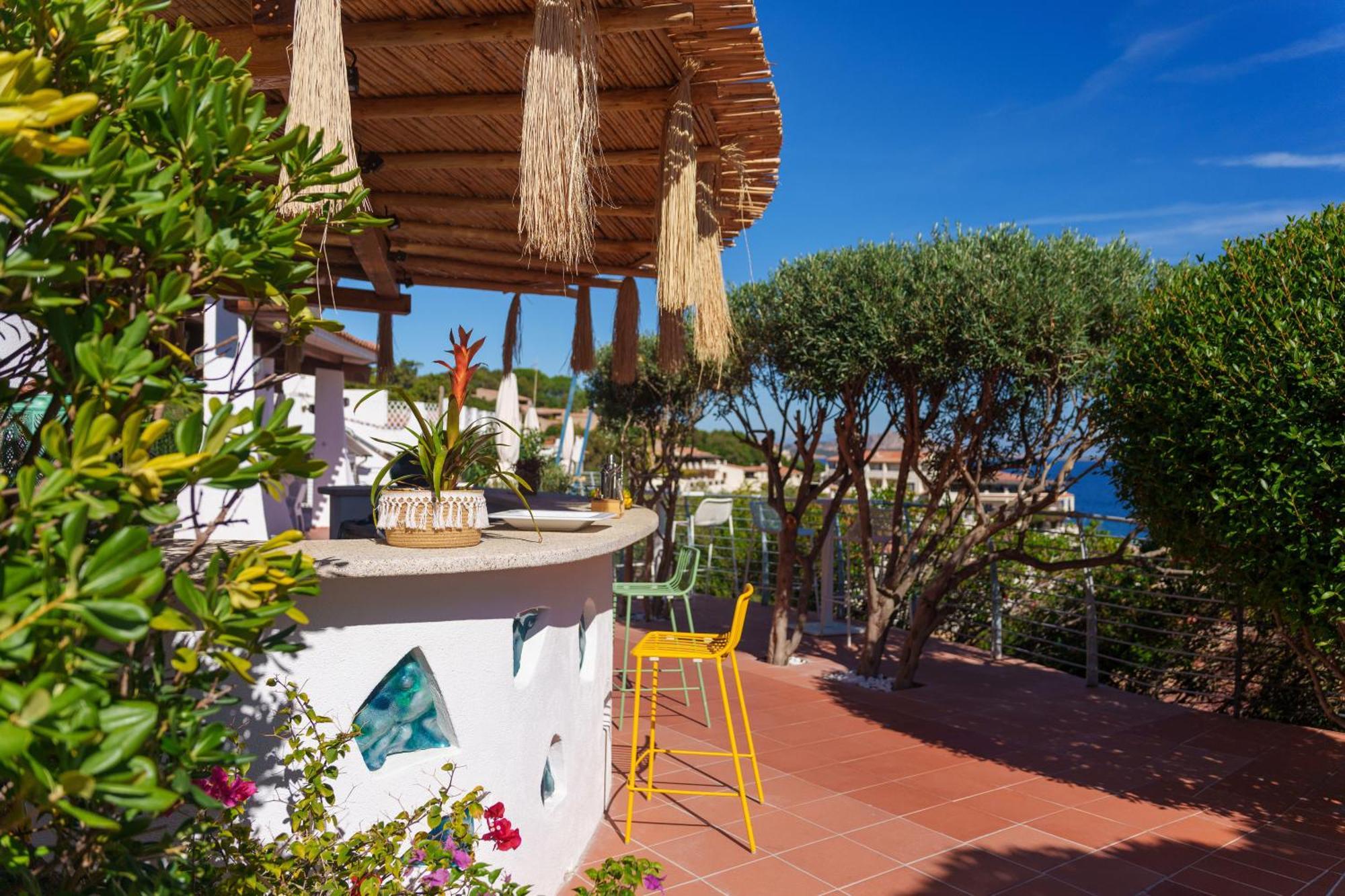Hotel Punta Est Baja Sardinya Dış mekan fotoğraf