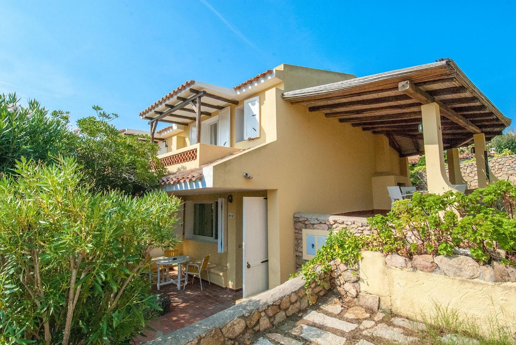 Hotel Punta Est Baja Sardinya Dış mekan fotoğraf